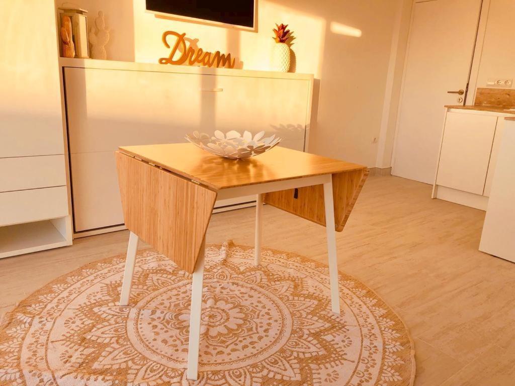 A 2 Passi Dal Mare! Apartment Es Pujols Luaran gambar
