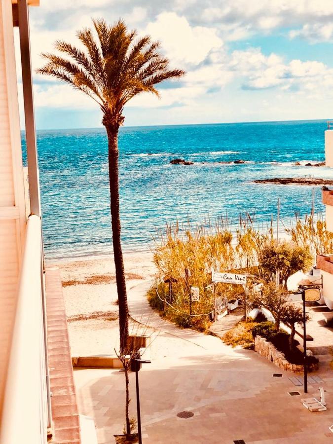 A 2 Passi Dal Mare! Apartment Es Pujols Luaran gambar