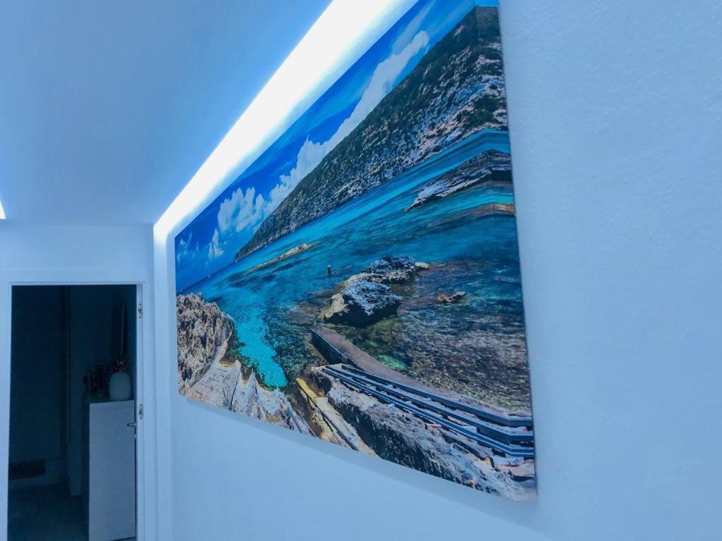 A 2 Passi Dal Mare! Apartment Es Pujols Luaran gambar